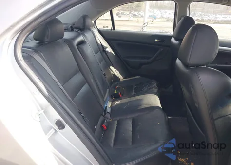 2004 Acura Tsx z USA, uszkodzony, nr VIN JH4CL96984C027271